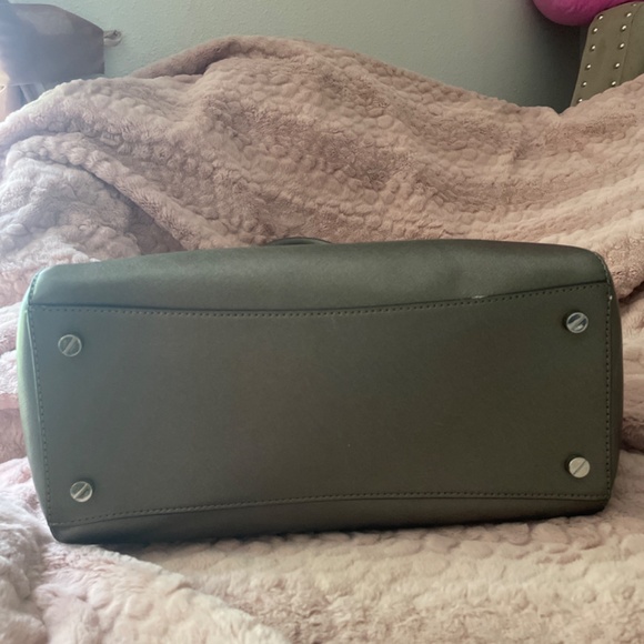 New Silver Micheal Kors Purse - Picture 5 of 5